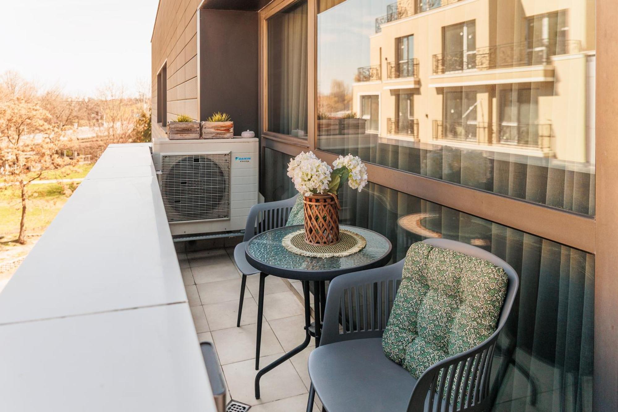 City Center Apartments With Parking 플로브디프 외부 사진
