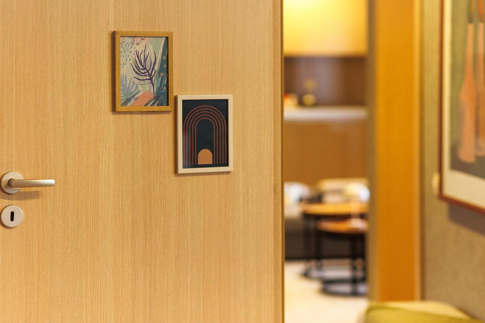 City Center Apartments With Parking 플로브디프 외부 사진