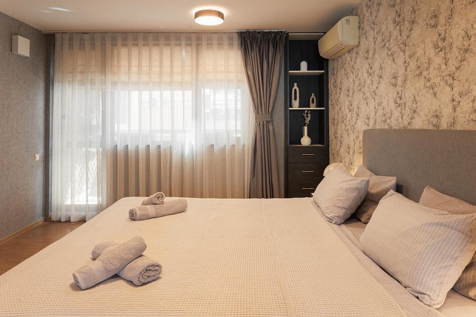 City Center Apartments With Parking 플로브디프 외부 사진