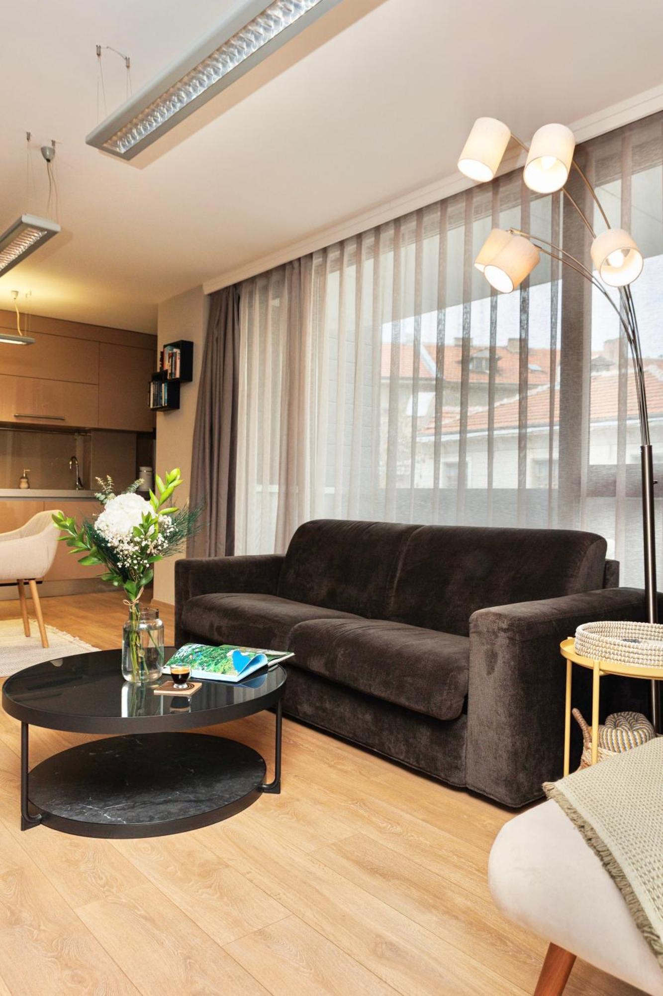 City Center Apartments With Parking 플로브디프 외부 사진